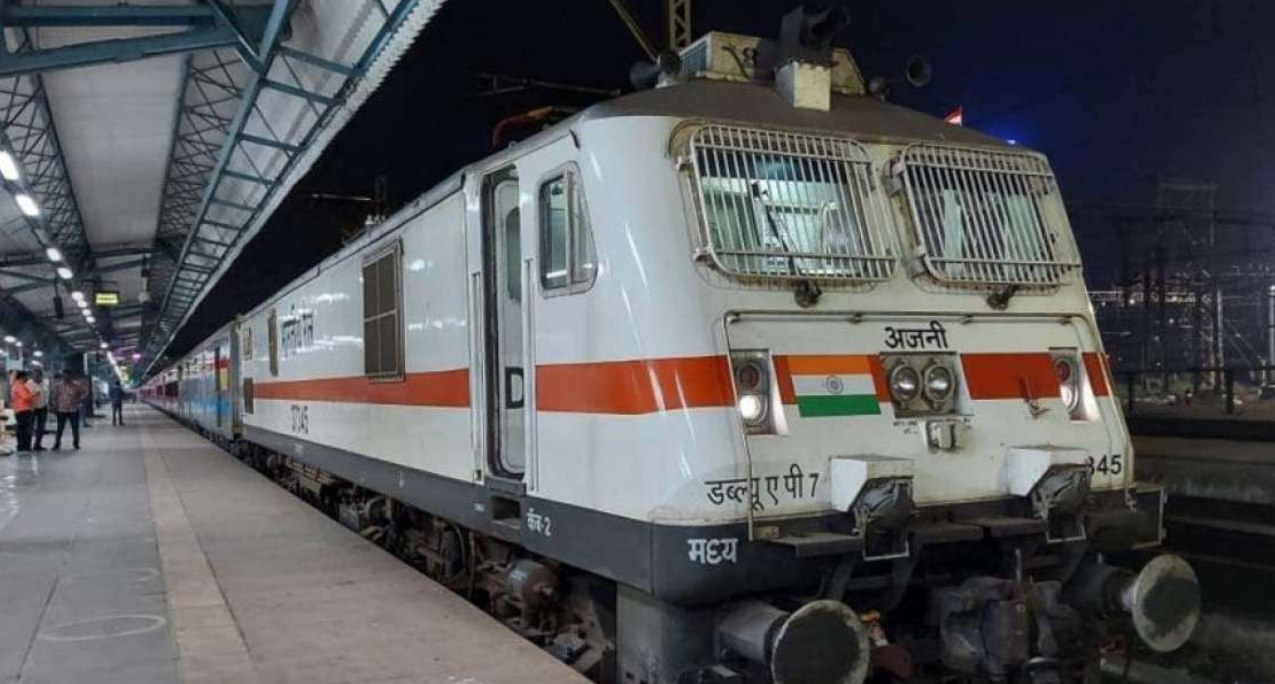 छपरा-दिल्ली स्पेशल ट्रेन का संचालन लखनऊ के रास्ते शुरू, यात्रियों को मिलेगी राहत