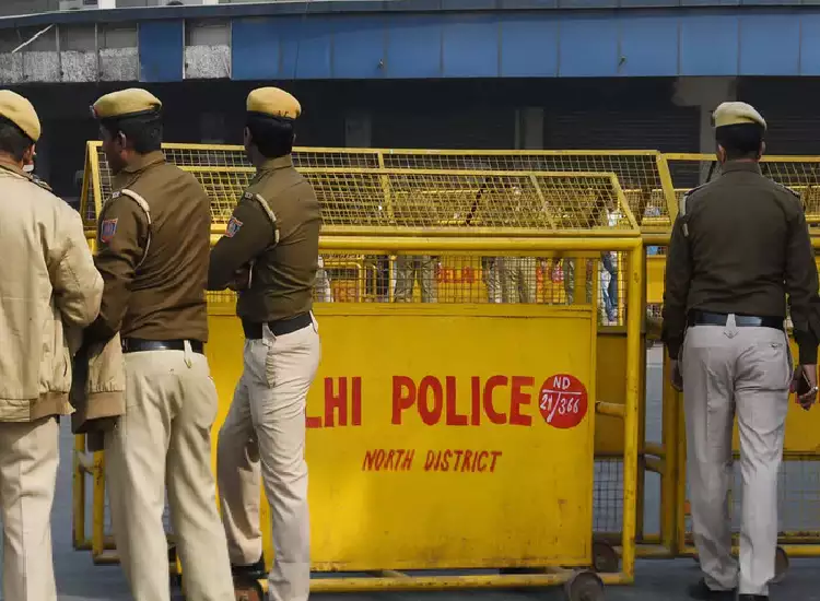 दिल्ली धर्म संसद मामले में दिल्ली पुलिस की मांग- खारिज होनी चाहिए याचिका