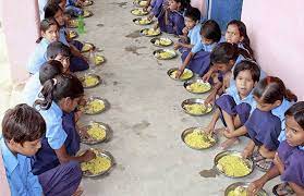 बिहार : प्रारंभिक विद्यालयों में 28 फरवरी से परोसा जायेगा छात्र-छात्राओं को भोजन