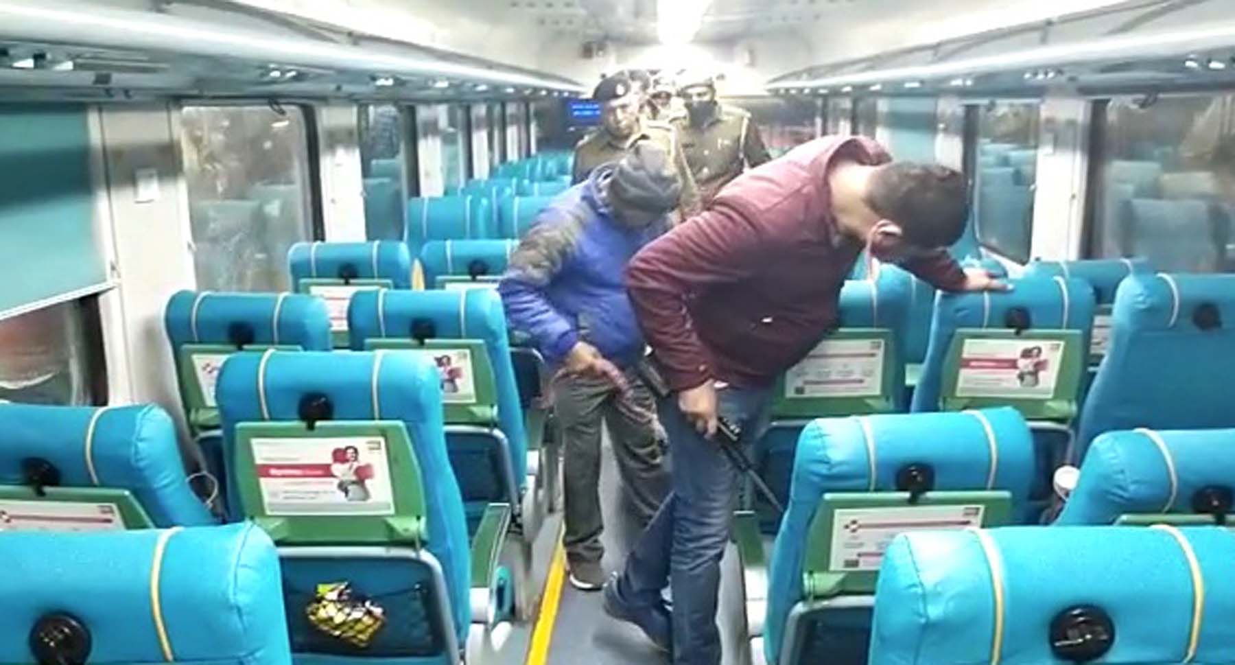 दिल्ली-अजमेर एक्सप्रेस ट्रेन में बम की सूचना पर हड़कंप, दो घंटे तक रहा अफरा-तफरी का माहौल