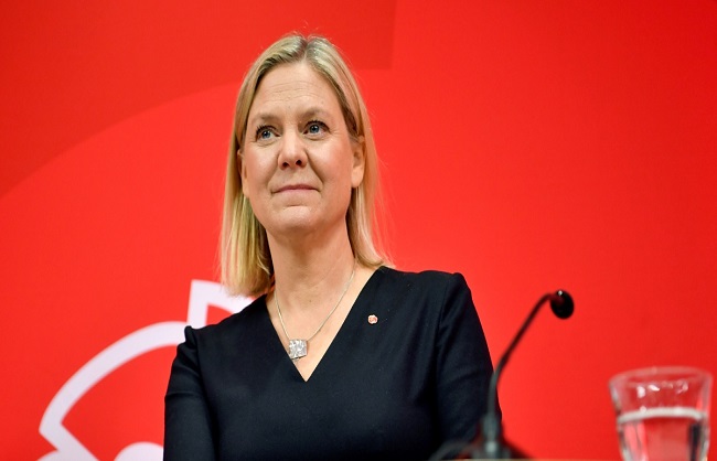 स्वीडन की पहली महिला प्रधानमंत्री बनने के 12 घंटे बाद ही चली गई कुर्सी
