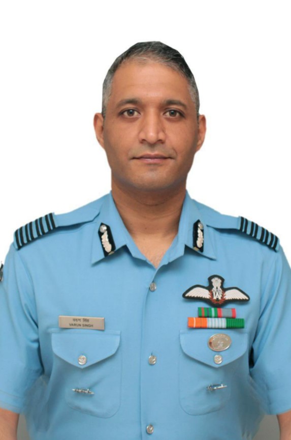 Capt Varun Singh: जाने कौन हैं ग्रुप कैप्टन वरुण सिंह, वरुण CDS बिपिन रावत के हेलिकॉप्टर हादसे में अकेले बचे हैं