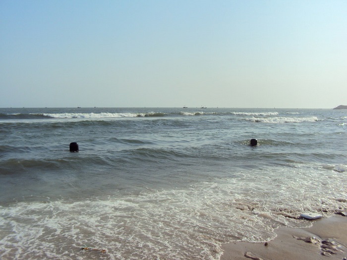 Gujarat News : गिर सोमनाथ में 13 से 15 नाव समुद्र में डूबीं, 10-15 मछुवारे हुए लापता (Fisherman’s Missing)
