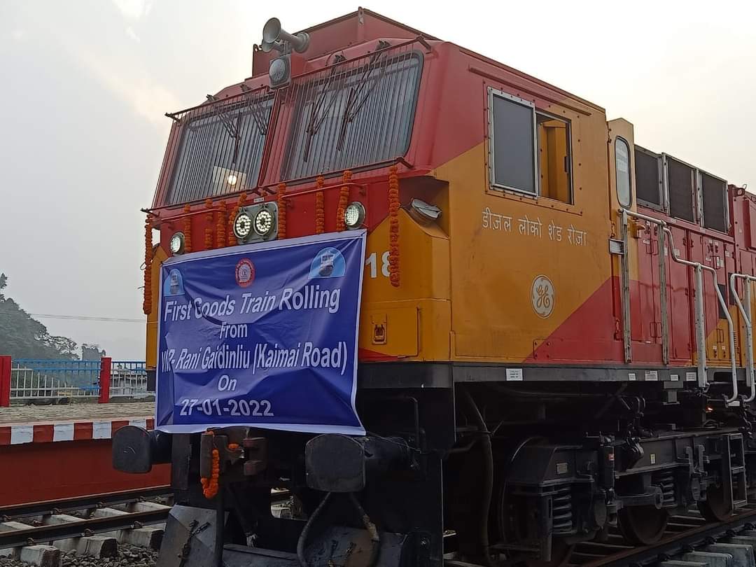 Manipur train : आजादी के 75 साल बाद मणिपुर पहुंची पहली मालगाड़ी, पीएम मोदी ने कहा- पूर्वोत्तर की कायापलट जारी