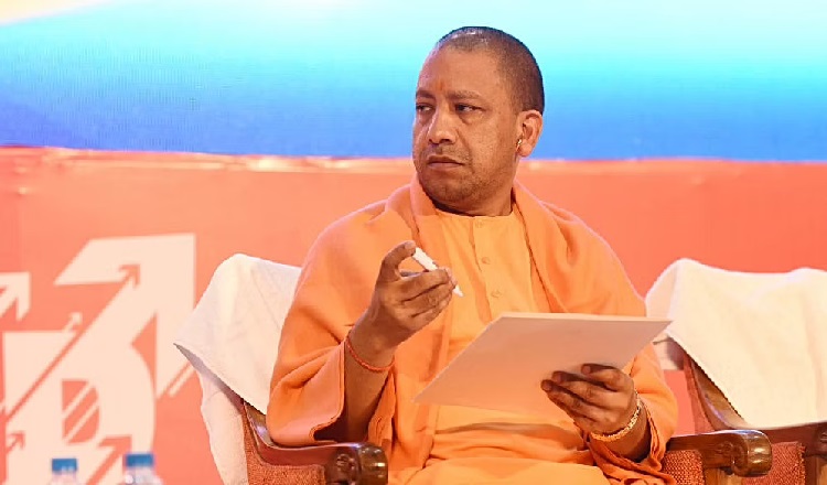 CM योगी ने पांच साल का रखा ब्यौरा, बताया उत्तर प्रदेश में भाजपा की सरकार क्यों है जरुरी
