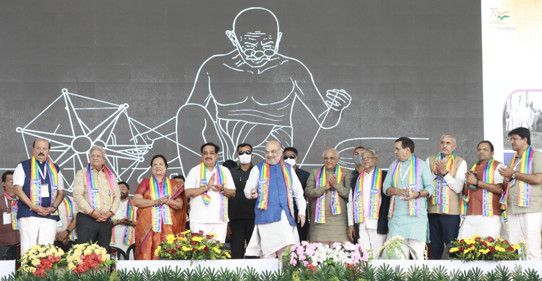 Ahmedabad : केन्द्रीय गृह मंत्री अमित शाह ने कहा- किसानों की आय दोगुनी करना हमारा लक्ष्य