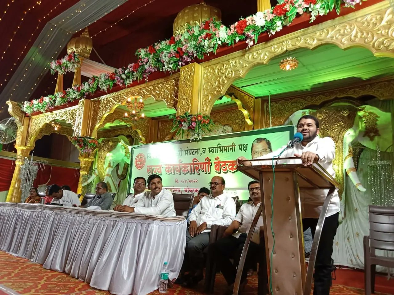 Maharashtra : महाविकास आघाड़ी सरकार से अलग हुआ राजू शेट्टी का स्वाभिमानी शेतकरी संगठन