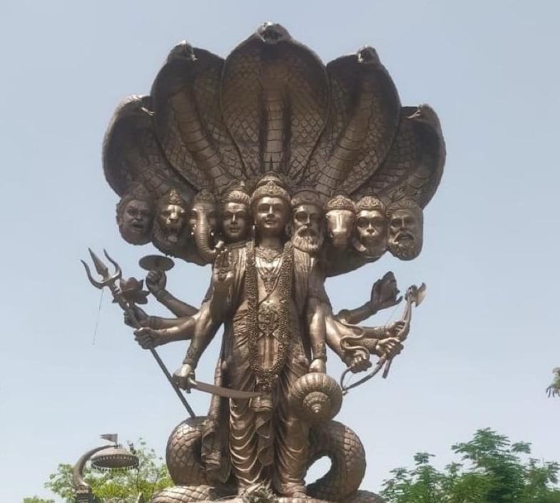 Kurukshetra : भगवान श्री कृष्ण के 40 फुट ऊंचे विराट स्वरूप का लोकार्पण, मोहन भागवत ने कहा- जब तक सृष्टि है तब तक गीता की प्रासंगिकता