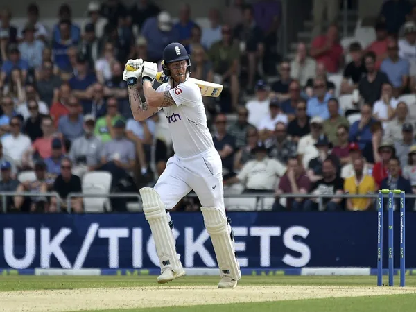 इंग्लैंड के बेन स्टोक्स टेस्ट क्रिकेट में 100 छक्के व 100 विकेट लेने वाले पहले क्रिकेटर बने