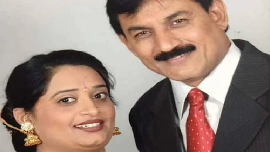 Gujarat : कांग्रेस नेता भरत सिंह सोलंकी को पत्नी ने दूसरी महिला के साथ पकड़ा, वीडियो हुआ वायरल