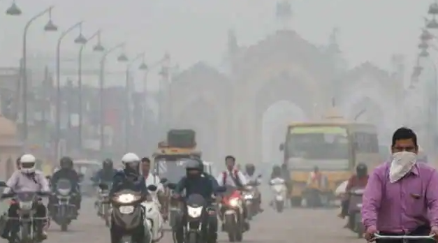 दीपावली से पहले ही दिल्ली-एनसीआर में वायु प्रदूषण का प्रकोप, खराब स्थिति में पहुंचा AQI, पढ़ें