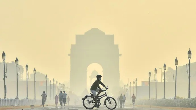 दिवाली की सुबह, दिल्ली की वायु गुणवत्ता ‘बेहद खराब’ स्तर के करीब, आतिशबाजी की वजह से हुई प्रभावित