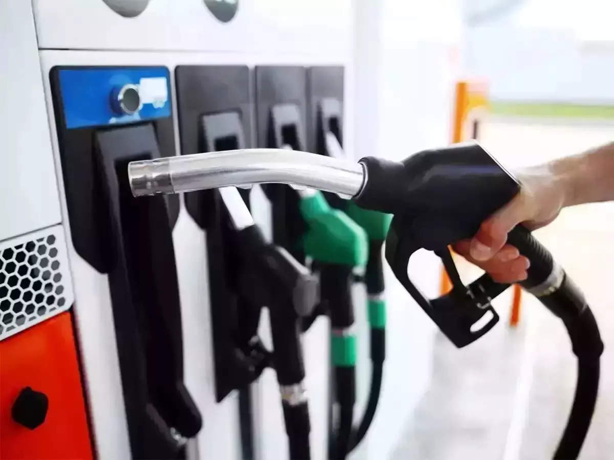 Petrol Price Today: पेट्रोल-डीजल की कीमतें हुईं अपडेट, जानें अपने शहर का रेट