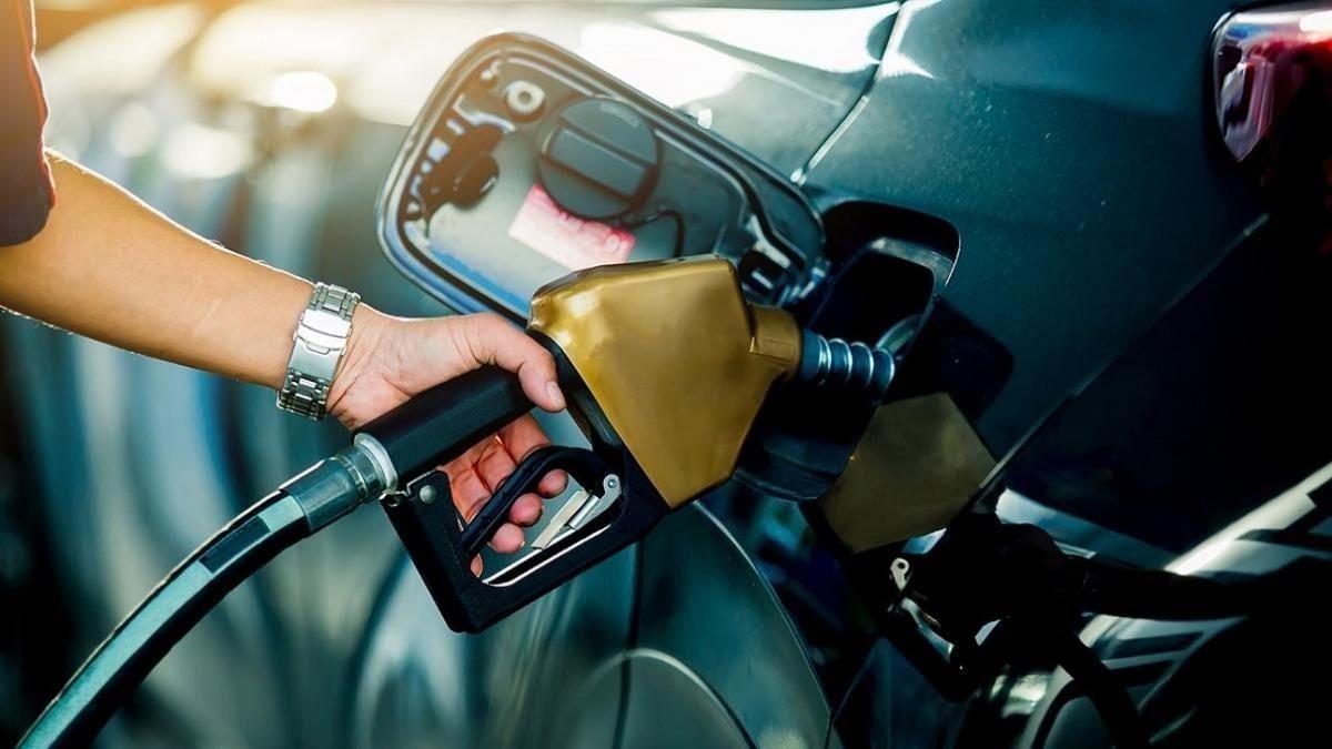 नोएडा-दिल्ली में पेट्रोल की कीमतें जारी, जानिए किस शहर में बढ़ा रेट, पढ़ें
