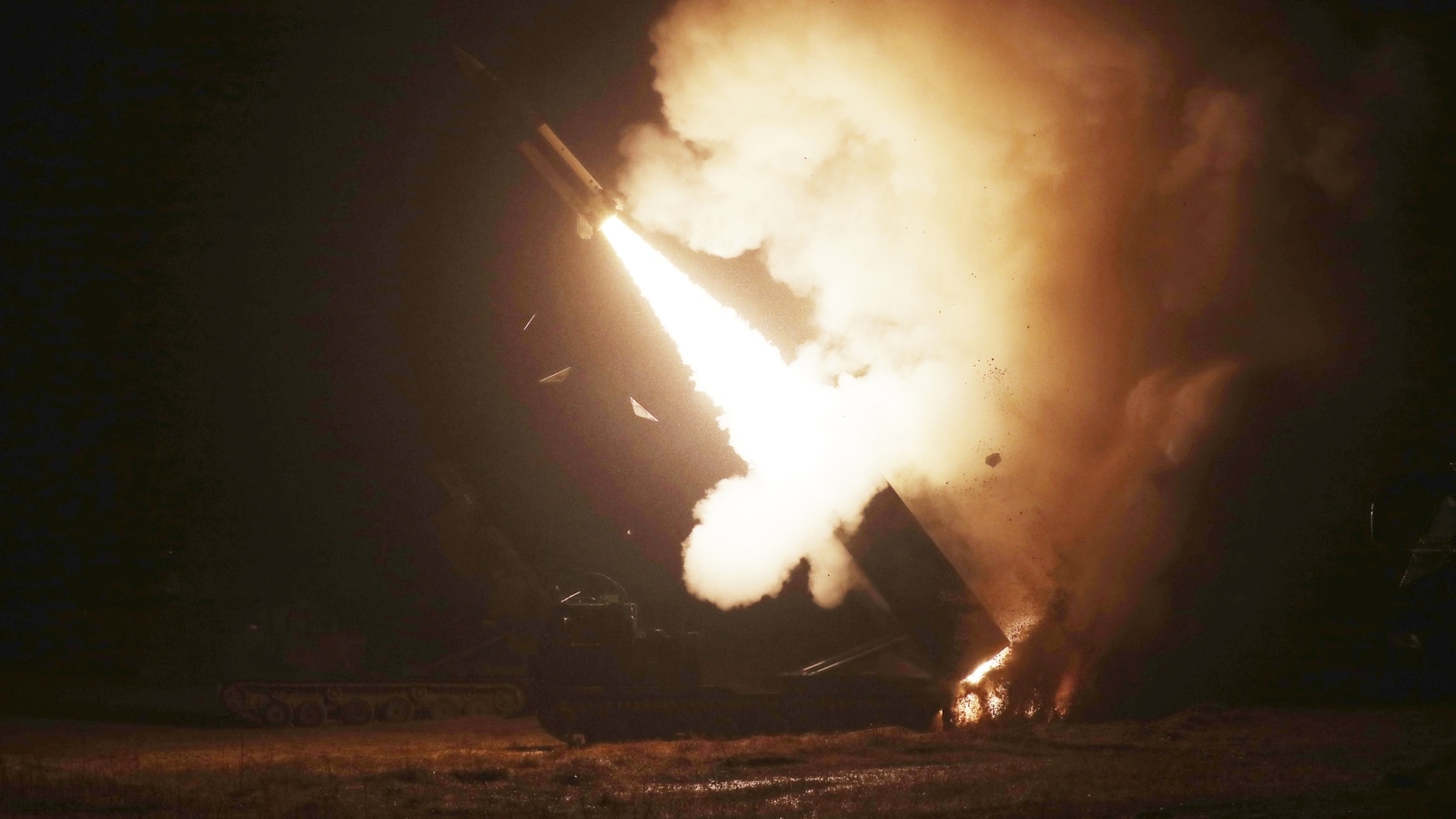 उत्तर कोरिया के परीक्षण के जवाब में अमेरिका और दक्षिण कोरिया ने समुद्र में दागी 4 मिसाइलें