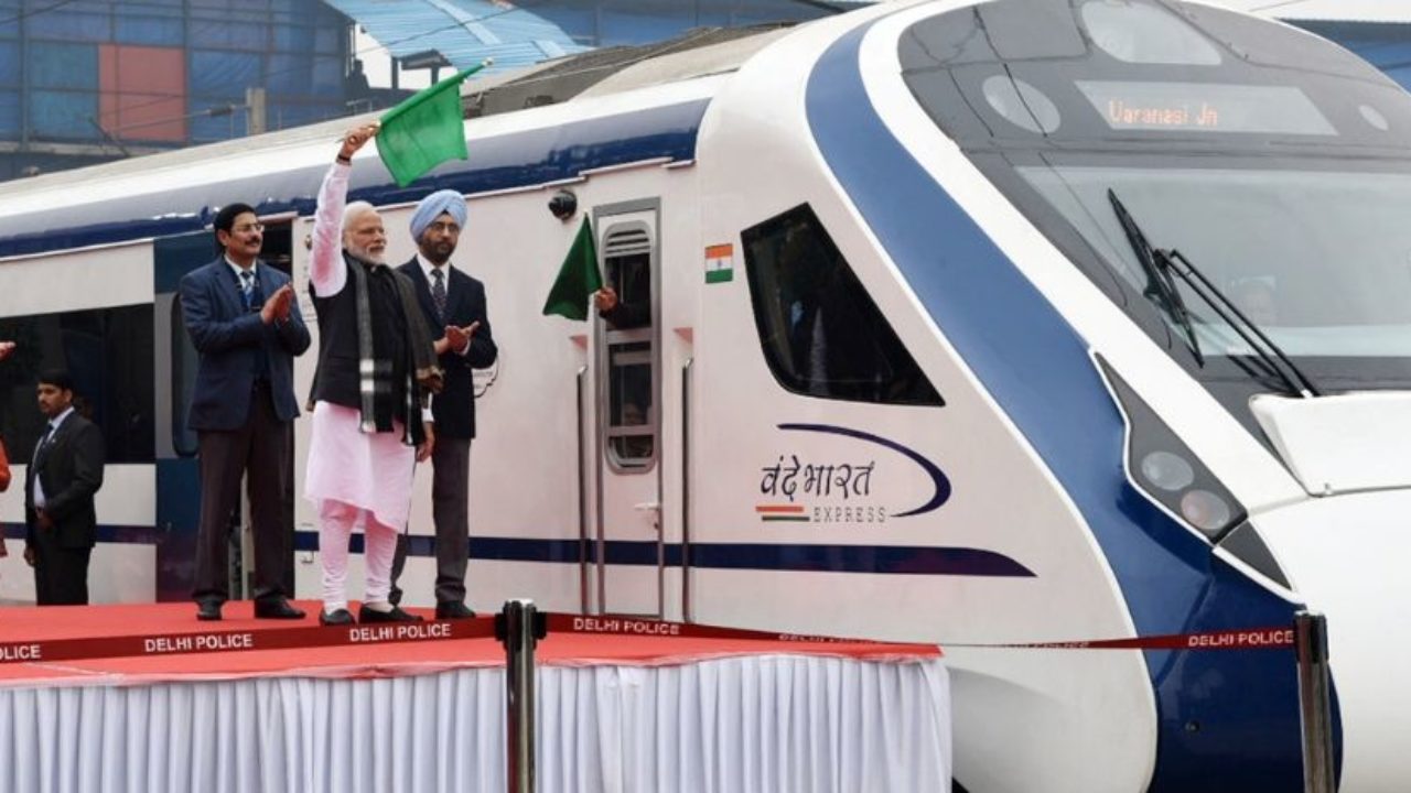 PM मोदी आज देंगे दो वंदे भारत ट्रेनों की सौगात,मुंबई की विरासत को तीर्थ स्थलों से जोड़ेगी