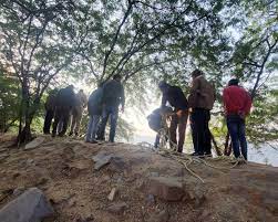 Haryana news: 200 मीटर खाई में गिरने से युवक की मौत, घंटों बाद बाहर निकला शव,सेल्फी लेने के चक्कर में हुआ हादसा