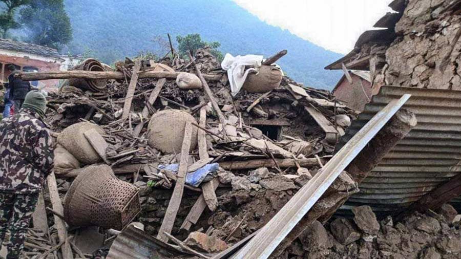इंडोनेशिया में बदतर हुए हालात, भूकंप में मरने वालों की संख्या बढ़कर 268 हुई, 151 अब भी लापता