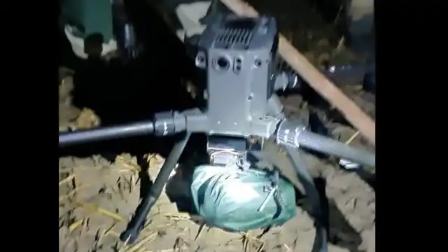 BSF ने नाकाम की घुसपैठ की कोशिश; पंजाब के अमृतसर में पाक ड्रोन को मार गिराया