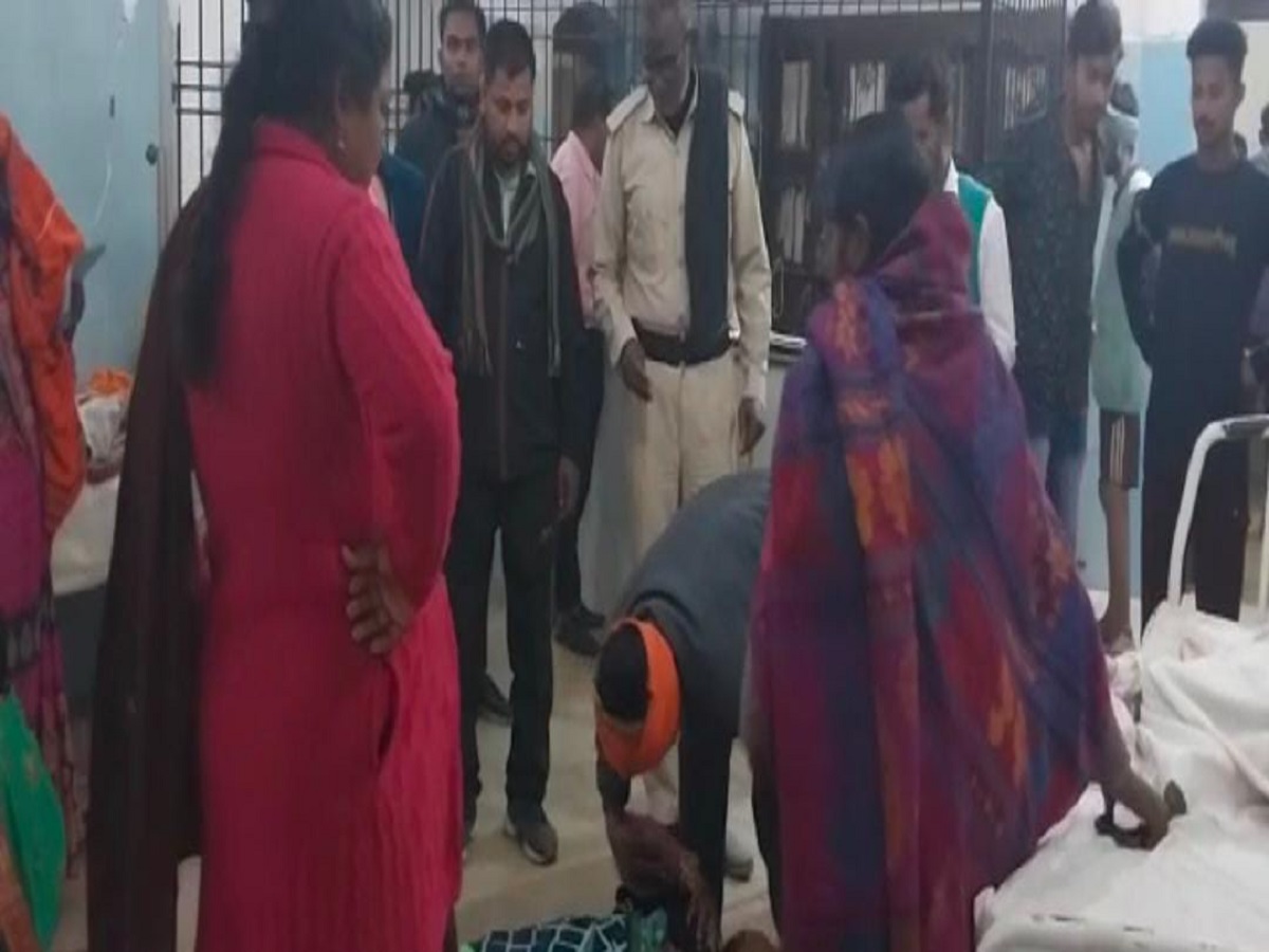 Bihar News:सीवान में भीषण सड़क हादसे में बच्चे की दर्दनाक मौत,एक बाइक पर 6 लोग थे सवार