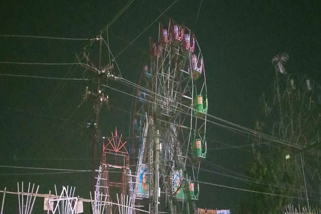 Bihar News:सोनपुर मेला में हुआ बड़ा हादसा, झूला का टावर टूटने से कई लोग हुए जख्मी