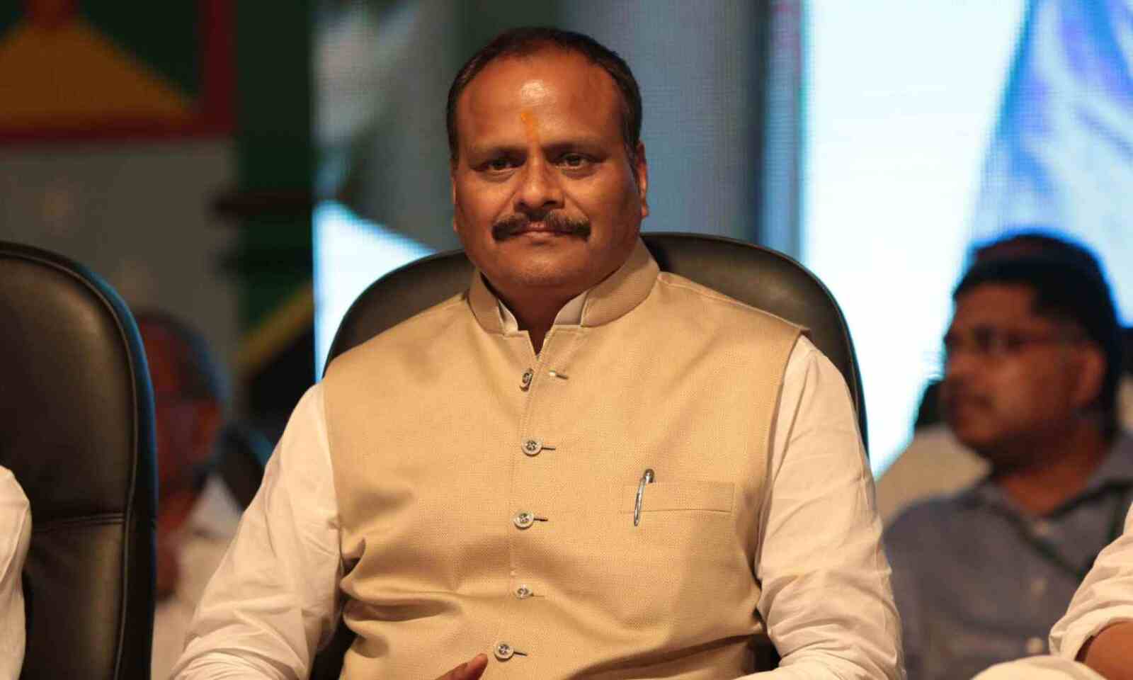 कोरोना संक्रमण प्रभावित देश से आने वाले यात्रियों की जांच सुनिश्चित की जाए:बृजेश पाठक