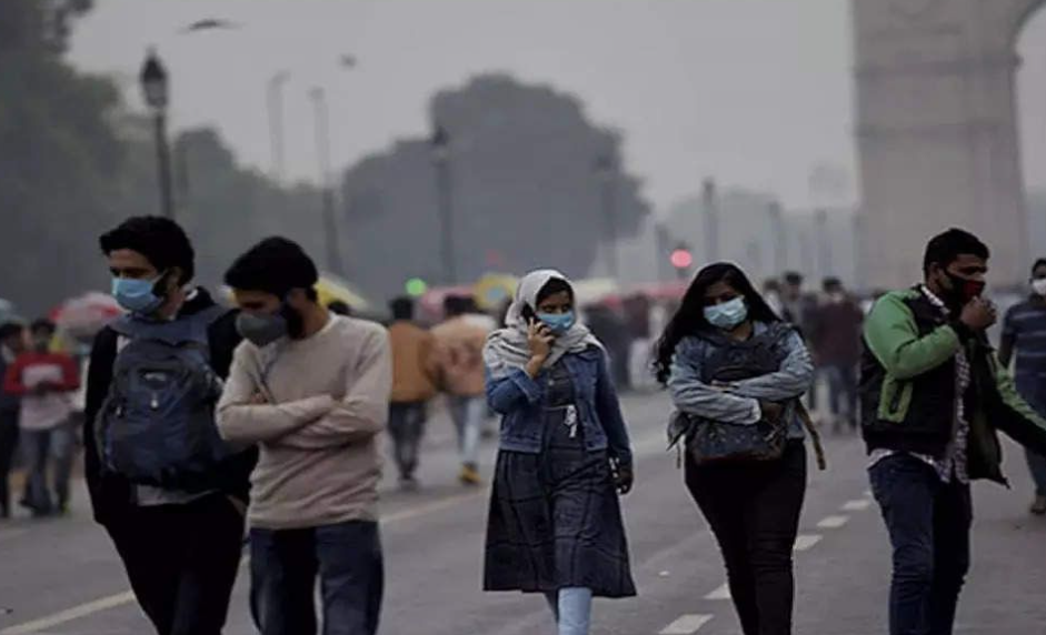 दिल्ली में शुक्रवार रहा सीजन का सबसे ठंडा दिन, अब पड़ने वाली है कड़ाके की ठंड