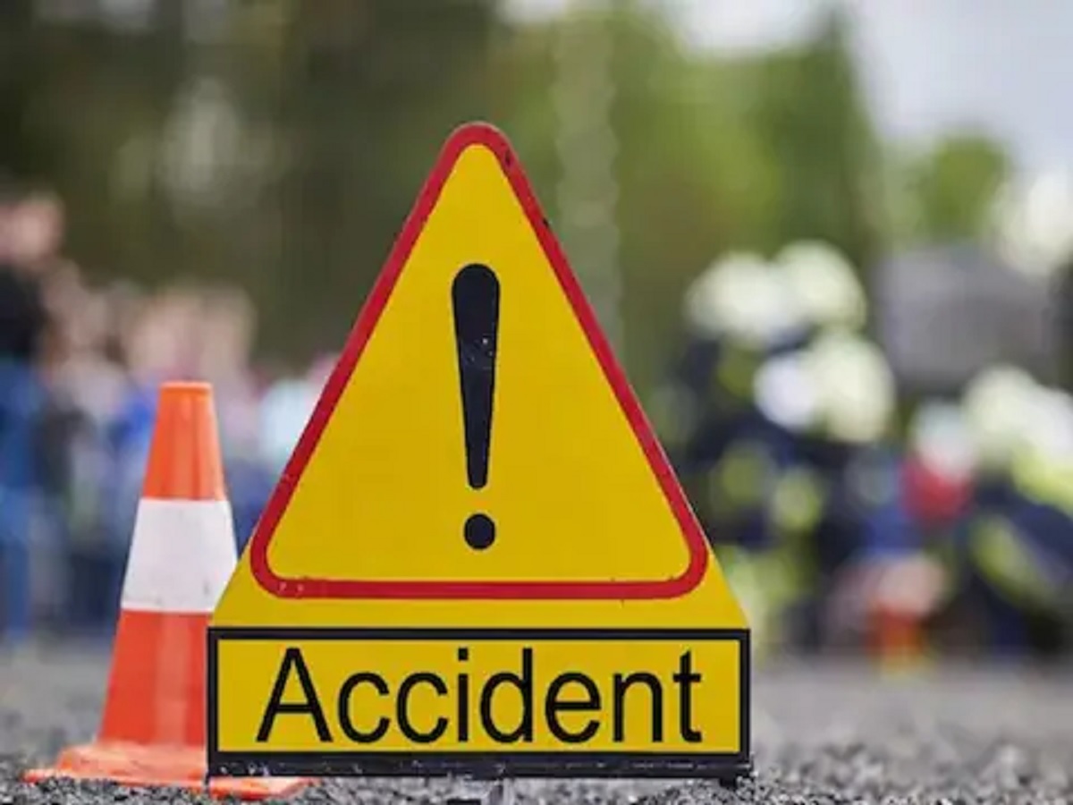 Odisha news:नबरंगपुर जिले में तेज रफ्तार कार पेड़ से टकराई, सड़क हादसे में 4 लोगो की मौत