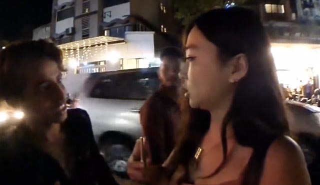 दक्षिण कोरियाई Youtuber से मुंबई की सड़क पर छेड़छाड़, वीडियो वायरल होने के बाद 2 गिरफ्तार