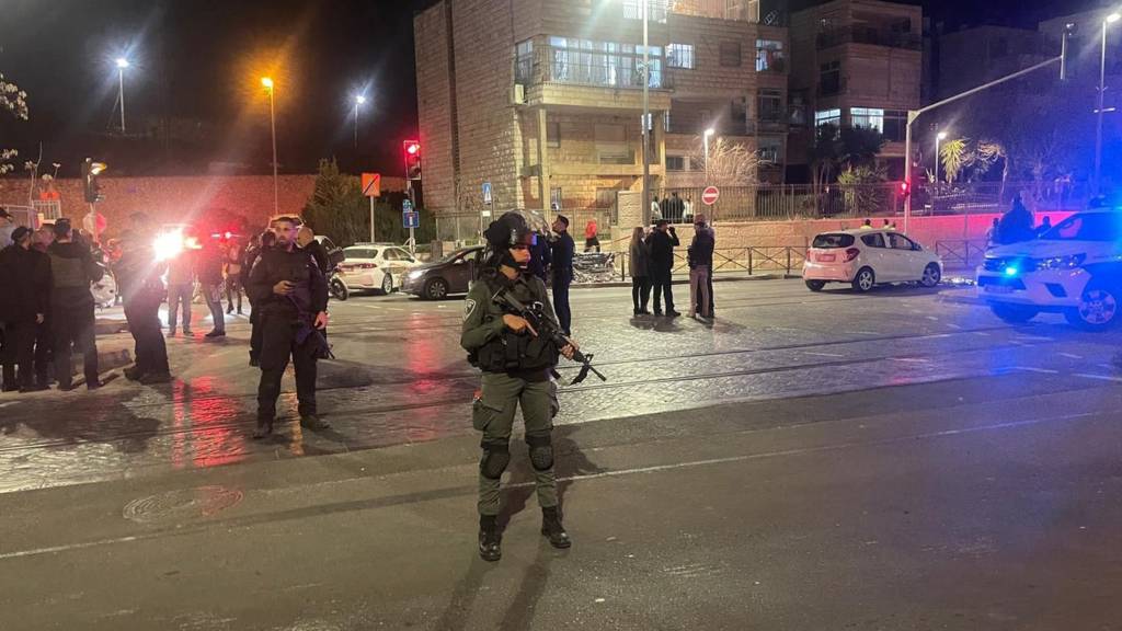Israel: यरुशलम के एक पूजा स्थल में गोलीबारी, पुलिस ने बताया आतंकी हमला, 7की मौत, 10 घायल