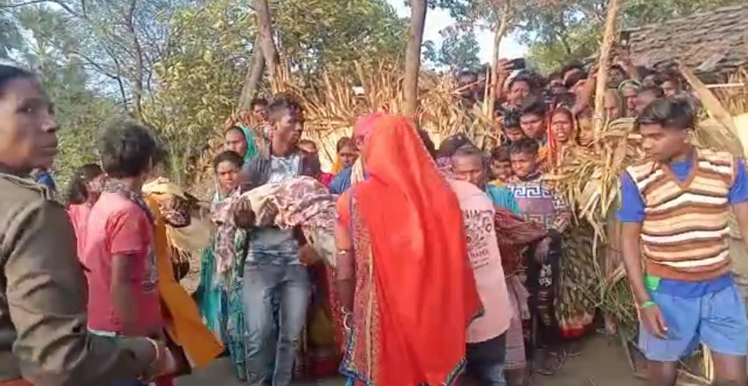 Jharkhand News: साहिबगंज जिले में 40 वर्षीय महिला की घर में घुसकर हत्या, गाँव में मचा हड़कंप, दुष्कर्म की आशंका
