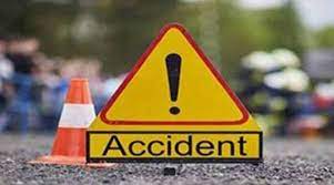 Jharkhand News: गुमला में कार और बस की भीषण टक्कर में परिवार के 6 लोग घायल, 2 की हालत गंभीर