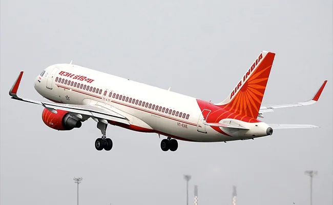 Air India: एयर इंडिया की फ्लाइट में महिला पर पेशाब करने वाला शख्स जल्द होगा गिरफ्तार, आरोपी की हुई पहचान