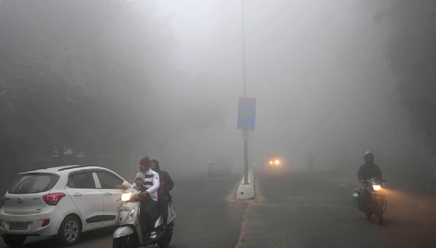 Weather Update: दिल्ली-एनसीआर में बूंदाबांदी, 15 जनवरी से ठंड का अलर्ट जारी, गिरेगा तापमान, बढ़ेगा कोहरा – जानें मौसम का हाल