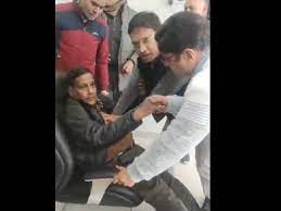 चंडीगढ़ में IAS यशपाल गर्ग ने हार्ट अटैक के मरीज को CPR देकर बचाई जान, खूब हो रही तारीफ