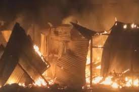 Gurugram: सेक्टर 49 में आग की चपेट में झुग्गी बस्ती आने से 200 से अधिक झुग्गियां जलकर राख,2,000 से अधिक लोग बेघर