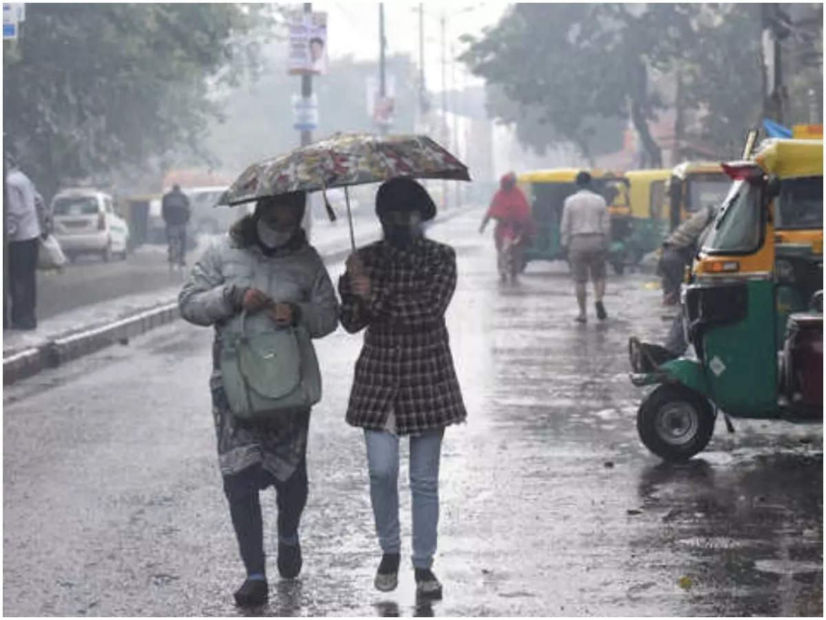 Weather Update: उत्तर पश्चिम भारत के कई हिस्सों में अगले कुछ दिनों में बारिश की संभावना, जानें देश के मौसम का हाल