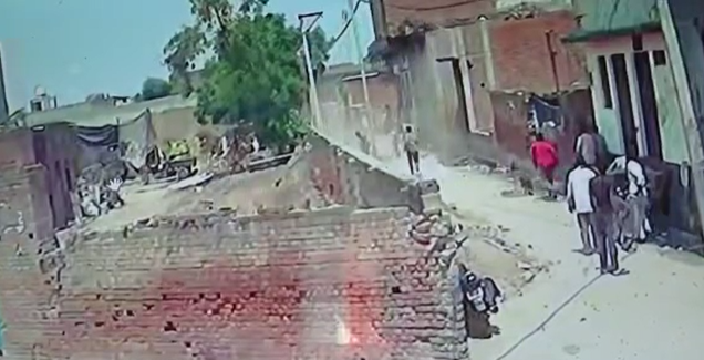 शामली में दीवार गिरने से दो बच्चों की मौत, एक गंभीर