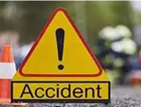 महाराष्ट्र: जलगांव में वाहन पर गिरा पेड़, दो पुलिसकर्मियों की मौत, तीन गंभीर घायल