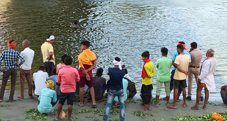 सुल्तानपुर में गोमती नदी में कूद कर किशोरी ने दी जान