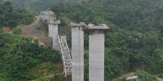बड़ा हादसाः मिजोरम में निर्माणाधीन रेलवे पुल गिरा, 17 मजदूरों की मौत, पीएम और सीएम ने किया मदद का ऐलान