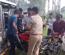 बिजनौर: अचानक आए नीलगाय से टकरा गए बाइक सवार, दो की मौत