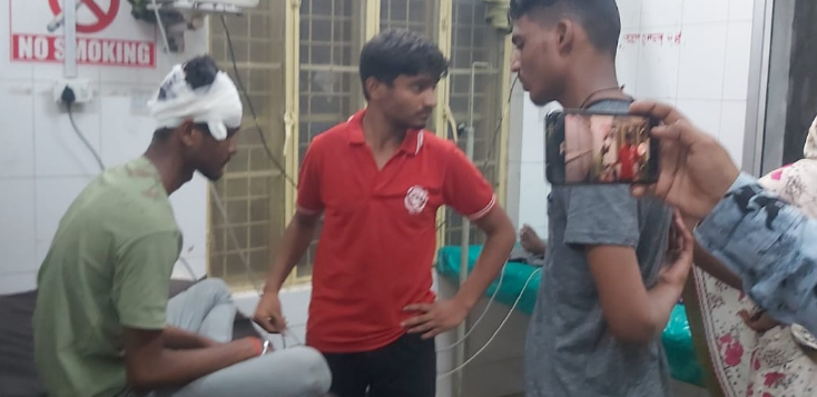 ललितपुरः वॉलीबॉल खेलते समय छात्र भिड़े, 5 घायल