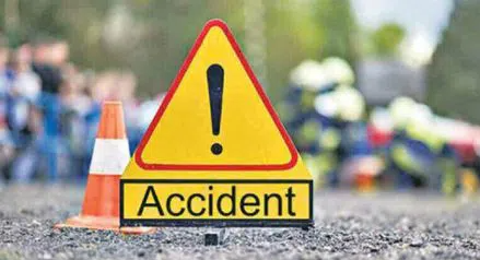 राजस्थानः भरतपुर में सड़क किनारे खड़ी बस को ट्रक ने मारी टक्कर, 11 की मौत, 12 से ज्यादा घायल  