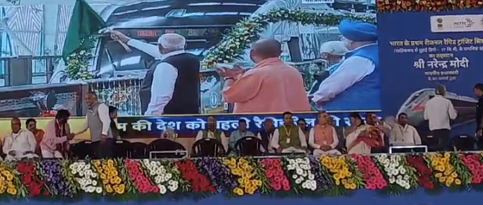 PM Modi flagged off the country's first RAPID train