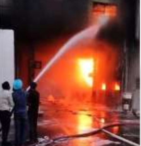 पंजाबः अमृतसर में दवा फैक्ट्री में लगी भीषण आग, चार की मौत, दमकल की सात गाड़ियों ने आग पर पाया काबू