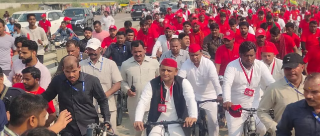 अखिलेश ने कहा – सायकिल यात्रा का मकसद देश को बांटने वाली ताकतों से भारत को बचाना