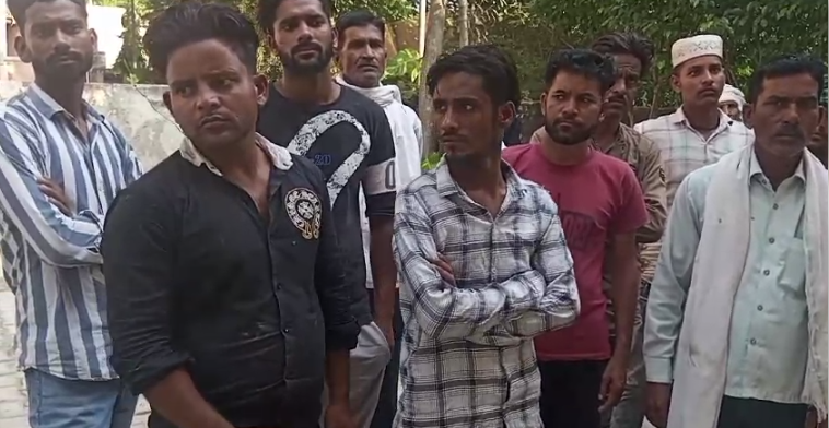 यूपीः अलीगढ़ में दबंगों ने घर में घुसकर पिता को उतारा मौत के घाट
