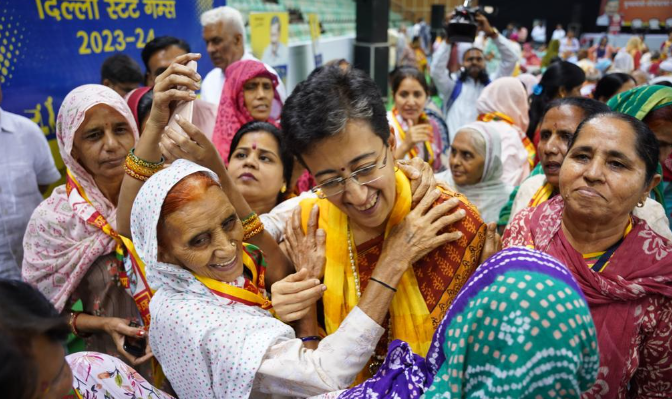 तीर्थयात्राः सुख-समृद्धि की कामना के लिए द्वारकाधीश गए दिल्ली के बुजुर्ग