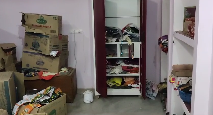 Thieves from grocer's house